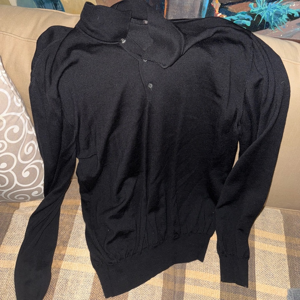 Men’s crew neck button up sweater Men’s Large